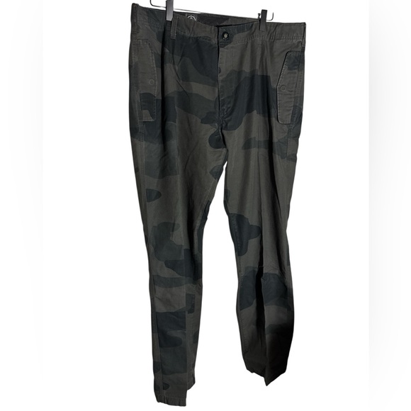 VOLCOM Men’s Stone black Camo Pants size 36 - Picture 1 of 11